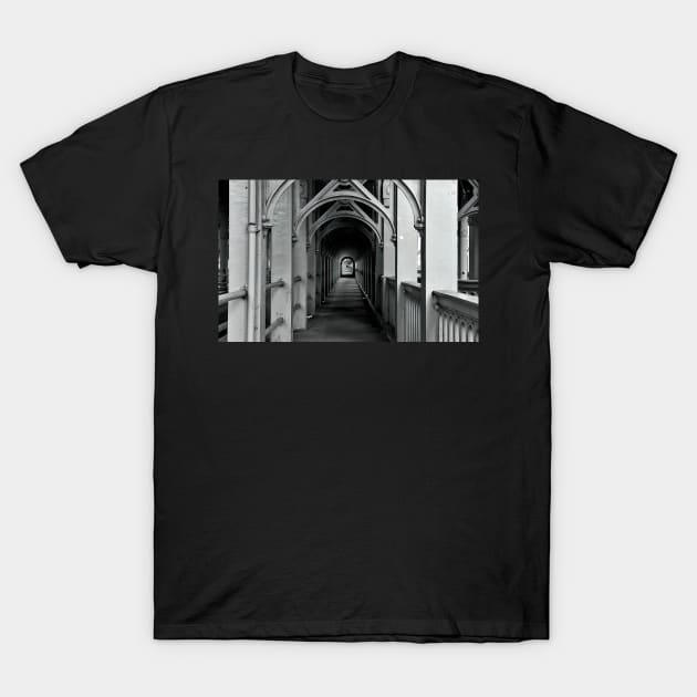 The High Level Bridge, Newcastle upon Tyne - Monochrome T-Shirt by Violaman